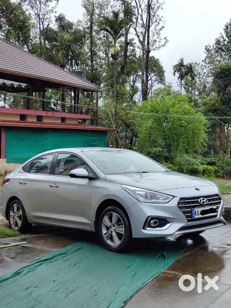 Hyundai Verna 1.6 Sxo Silver Colour Manual Petrol For Sale