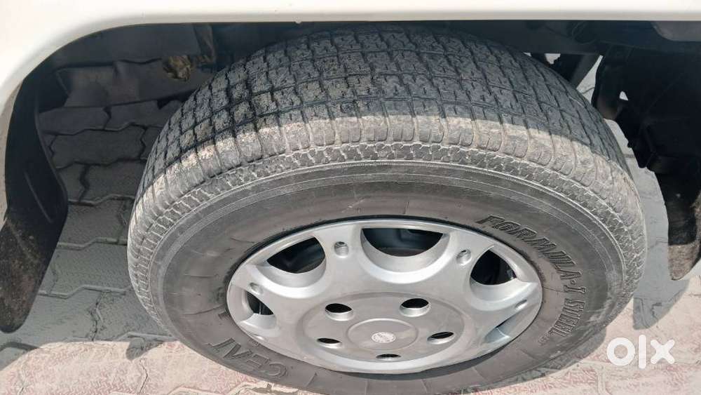 Mahindra Bolero Sle, 2019