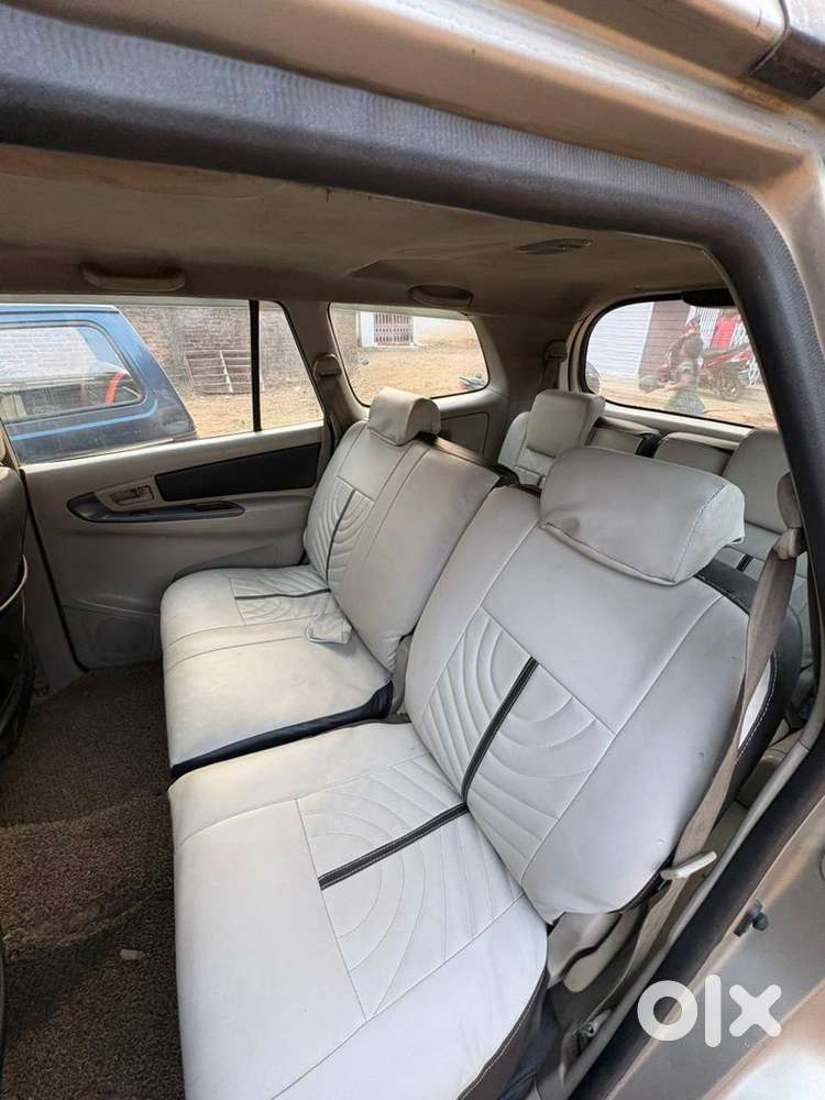 Toyota Innova 2011 Diesel Well Maintained