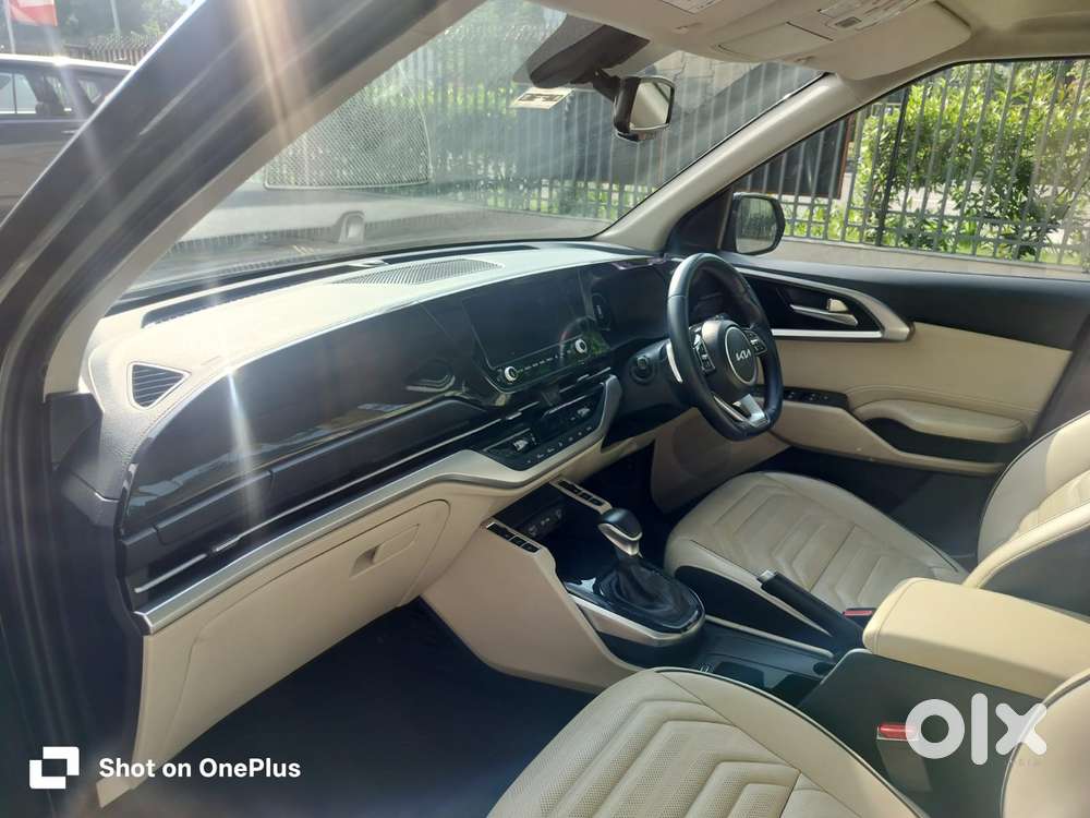 Kia Carens 1.4 Luxury Plus Dct 7 Str, 2024, Petrol