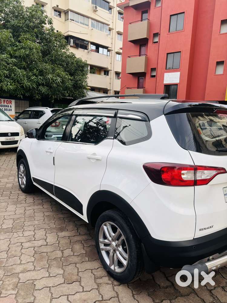Renault Triber 1.0 Rxz Dual Tone, 2021, Petrol
