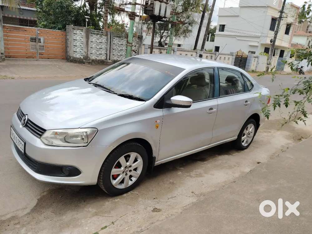 Volkswagen Vento Petrol Highline 2011