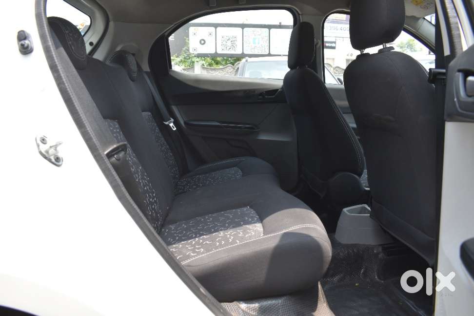 Tata Tiago 1.2 Revotron Xm, 2023, Petrol