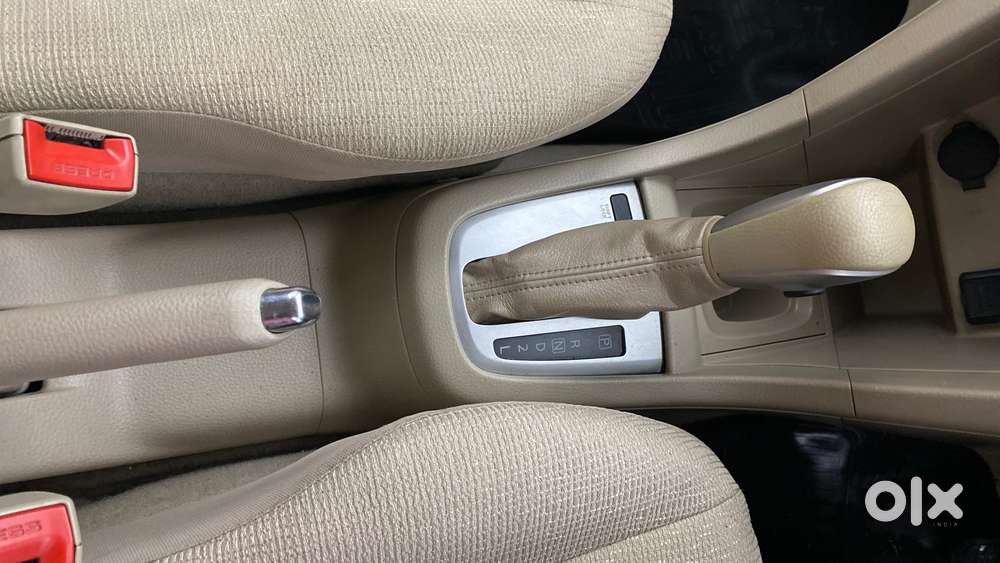 Maruti Suzuki Swift Dzire Vxi At, 2016, Petrol