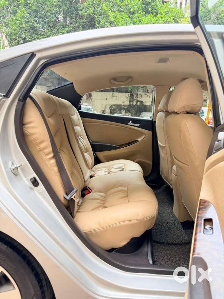 Hyundai Verna 1.6 Sx (o) Vtvt At, 2015, Petrol