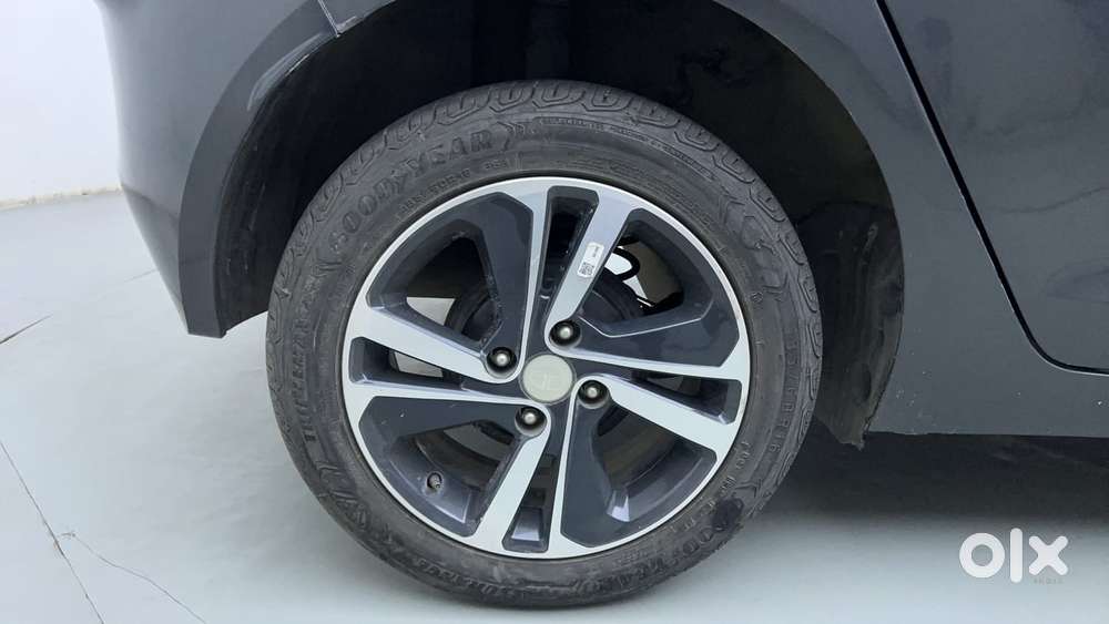 Tata Altroz Xza Plus (s), 2023, Petrol