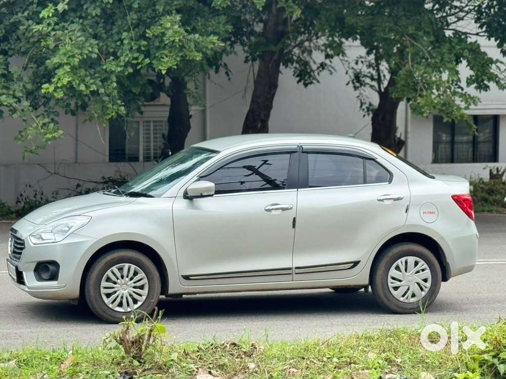 Maruti Suzuki Swift Dzire Vxi Optional, 2019, Petrol
