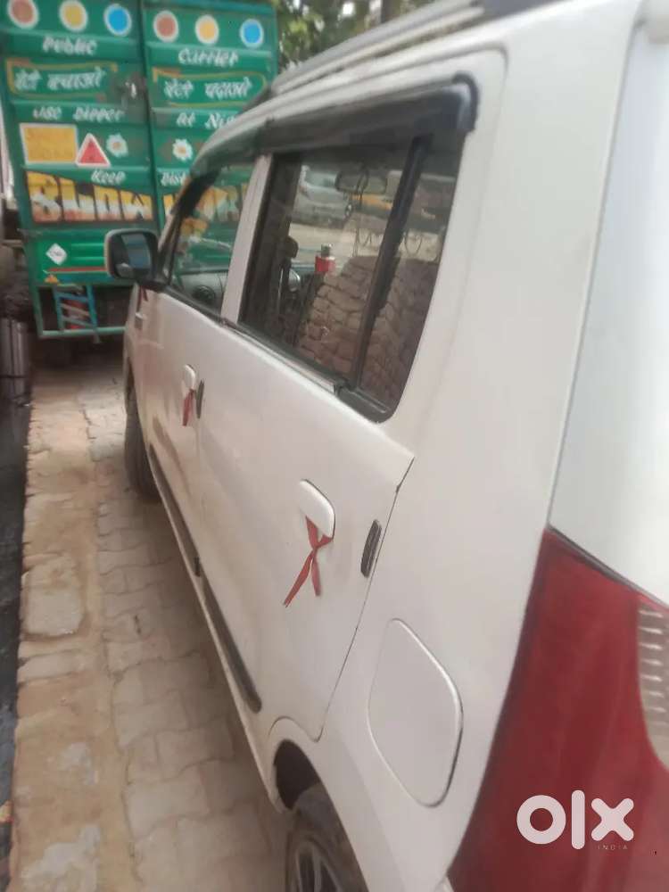 Maruti Suzuki Wagon R 2016 October Petrol + Cng 86000 Km Driven