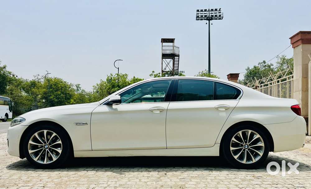 Bmw 5 Series 2.0 520i Luxury Line, 2016, Petrol