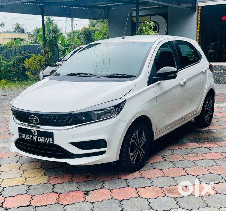 Tata Tiago 1.2 Revotron Xt (o), 2024, Petrol