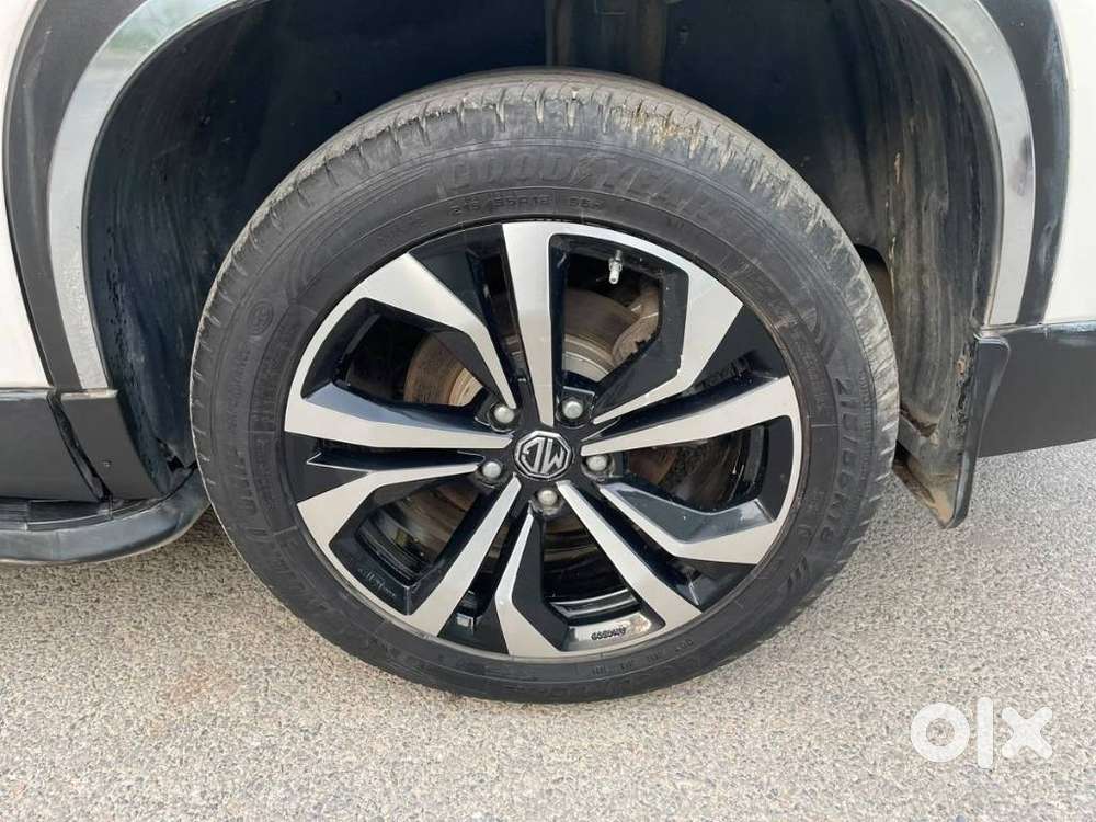 Mg Hector Plus Sharp Pro 1.5 Turbo Petrol Cvt 6 Str, 2023, Petrol