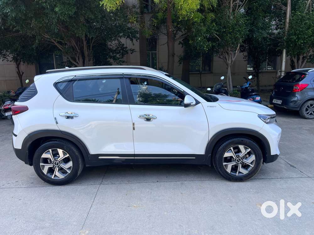 Kia Sonet, 2021, Petrol