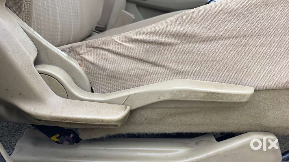 Maruti Suzuki Swift Dzire Amt Vxi, 2019, Petrol