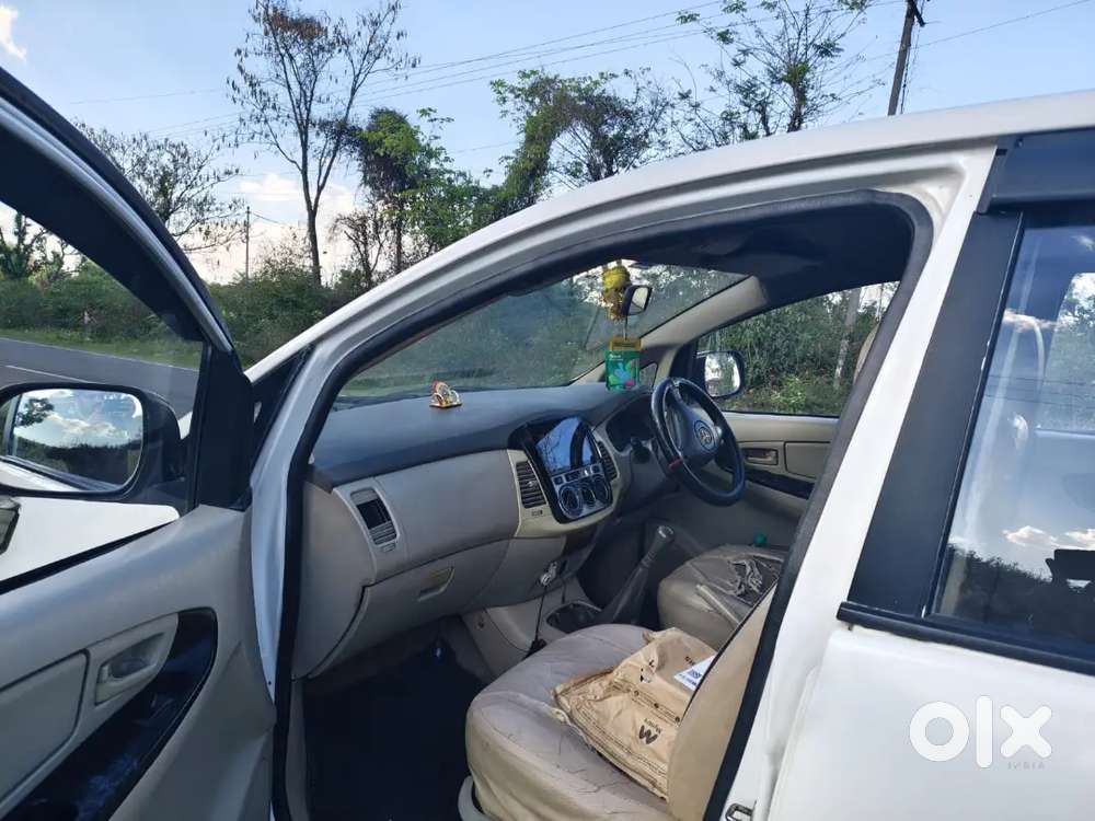 Toyota Innova 2011 Diesel Well Maintained
