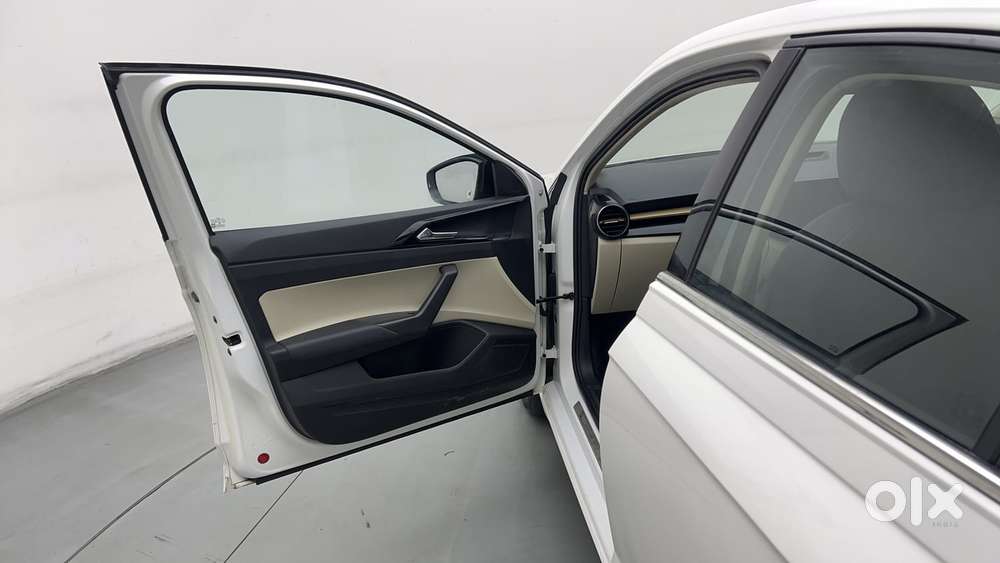 Skoda Slavia Style 1.5l Tsi Dsg, 2023, Petrol