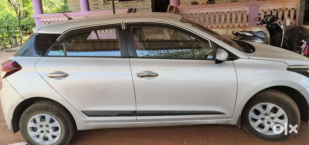Hyundai Elite I20 2016 Diesel 170000 Km Driven