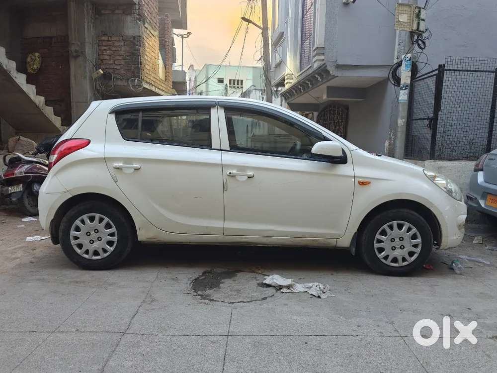 Hyundai I20 2010 Petrol Well Maintained