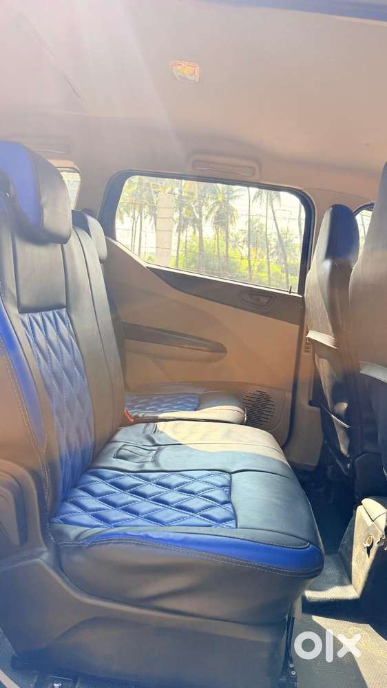 Renault Triber Rxt, 2022, Petrol