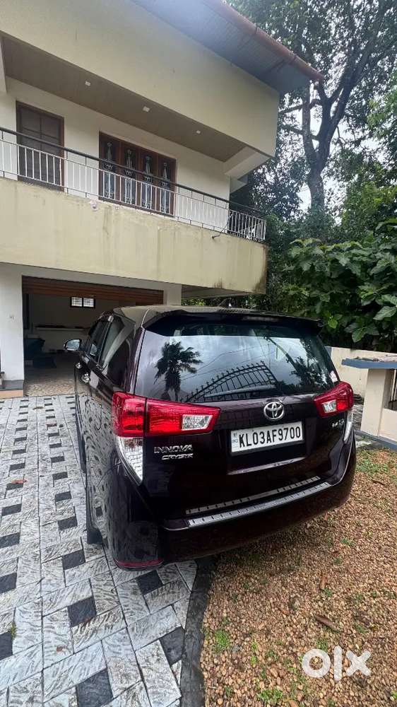 Toyota Innova Crysta 2021