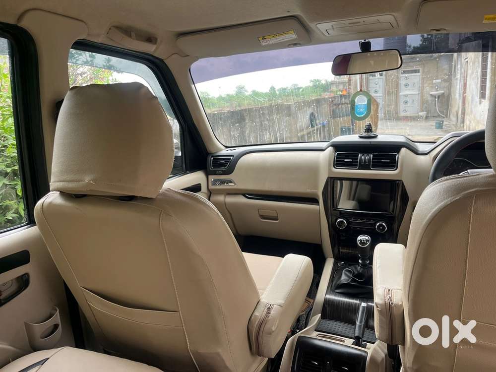Mahindra Scorpio S11 Classic Captaion Seat 2023
