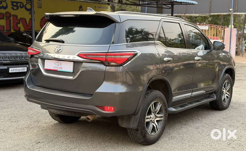 Toyota Fortuner 4x2 At 2.8 Diesel, 2021, Diesel