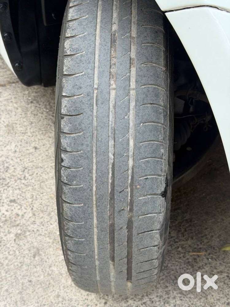 Maruti Suzuki Swift Dzire Vxi Optional, 2013, Petrol