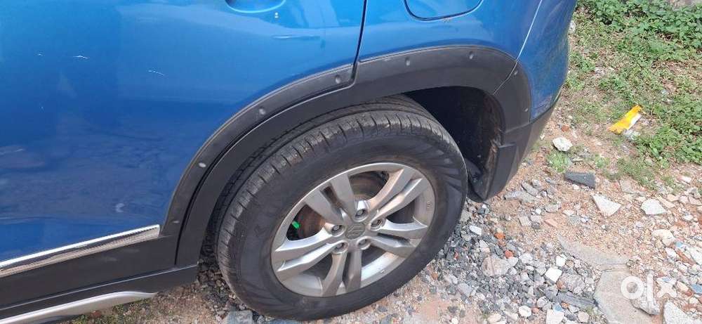 Maruti Suzuki Brezza Zdi+ Dual Tone, 2016, Diesel