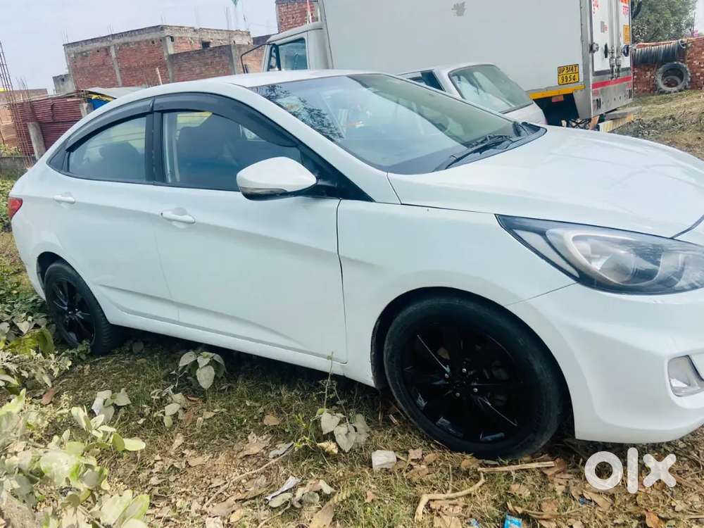 Hyundai Fluidic Verna 2012