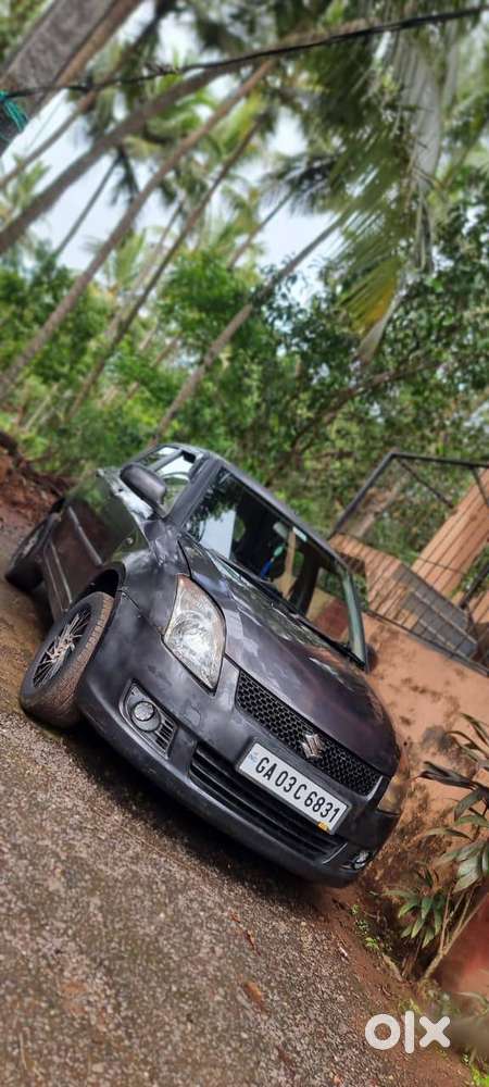 Maruti Suzuki Swift Lxi 2011