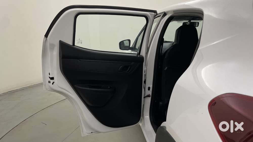 Renault Kwid 2019-ongoing 1.0 Rxt Amt (o), 2021, Petrol