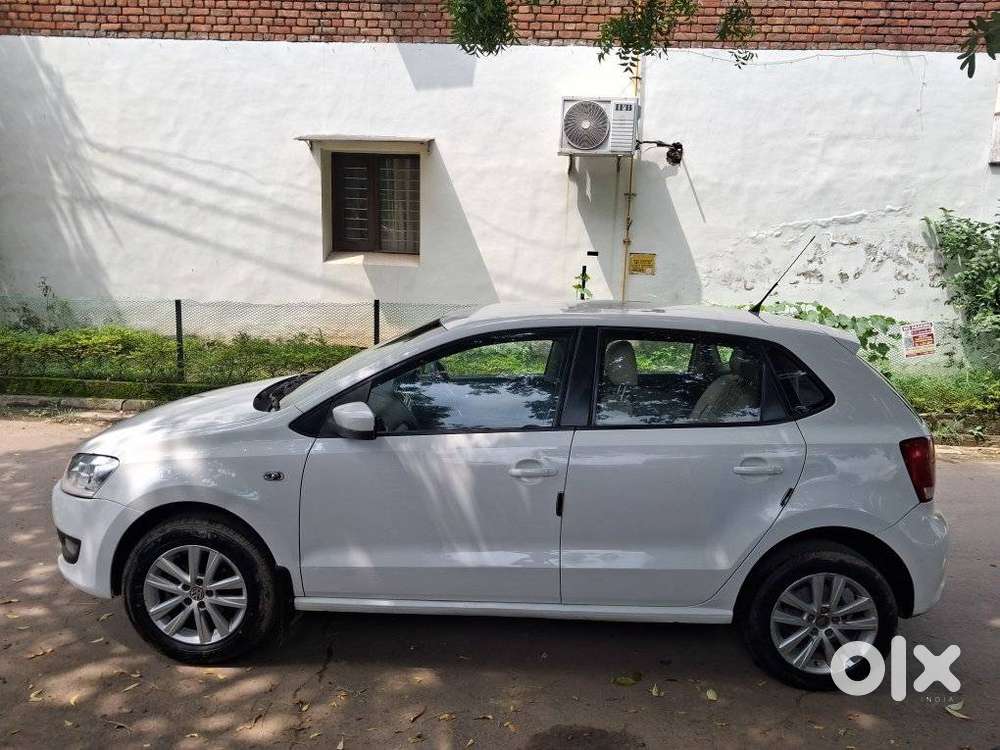 Volkswagen Polo Petrol Highline 1.2l, 2013, Petrol