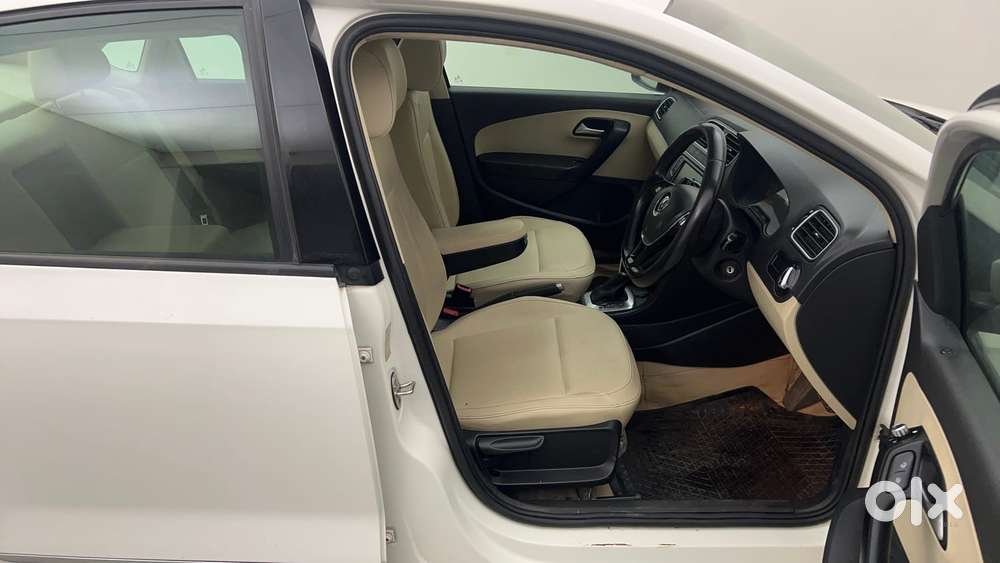 Volkswagen Vento 1.6 Highline, 2020, Petrol