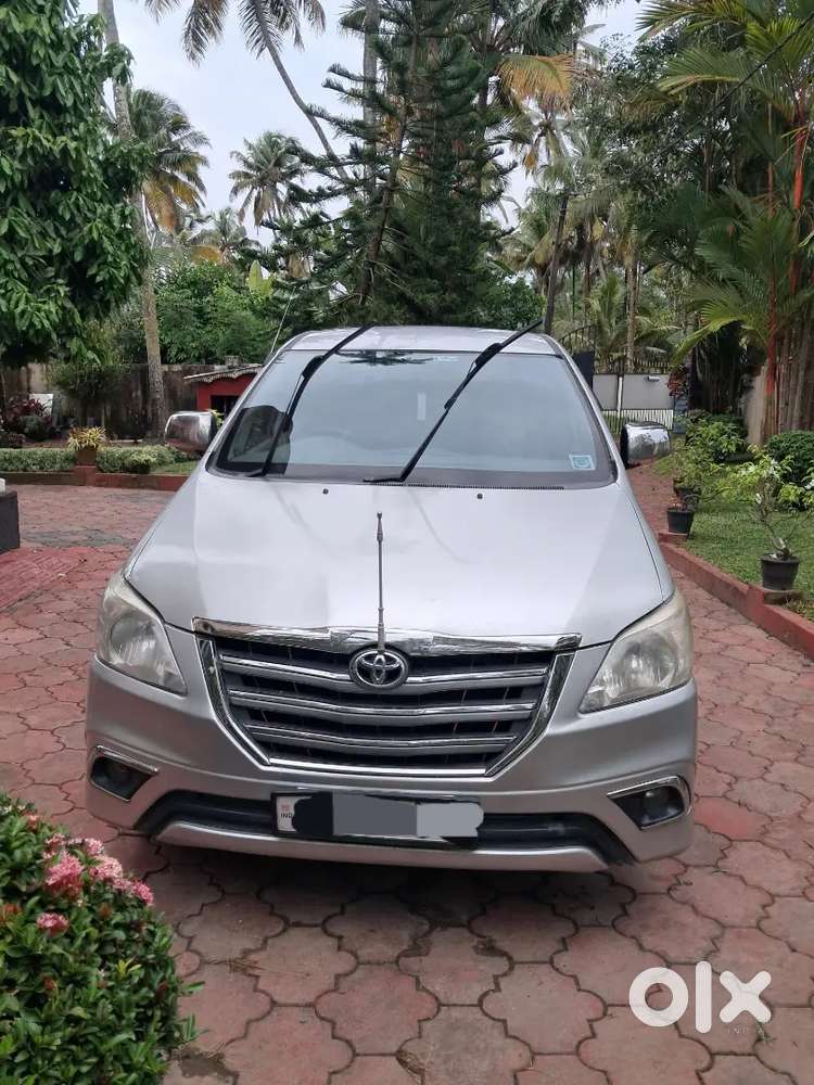 Toyota Innova 2013 December