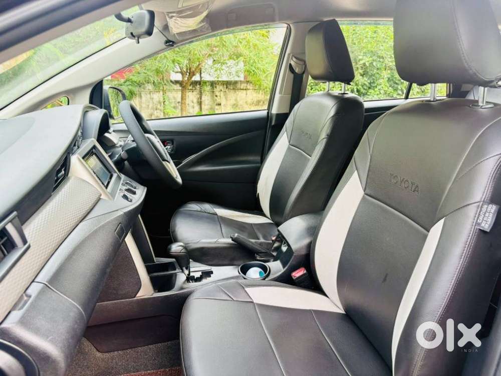 Toyota Innova Crysta 2.8 Gx At 7 Str, 2016, Diesel