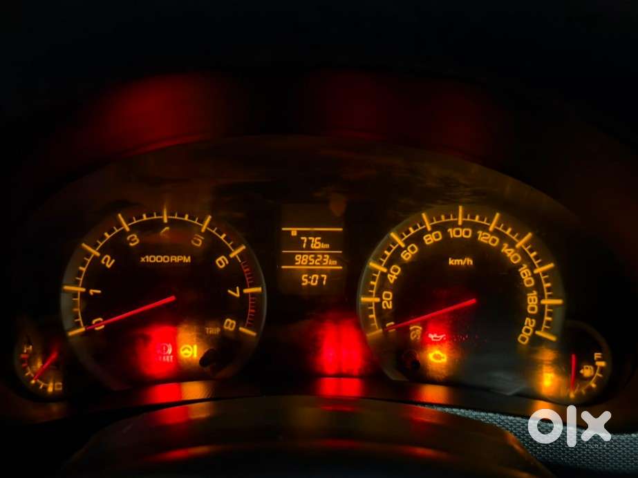 Maruti Suzuki Swift Vxi + Manual, 2014, Petrol