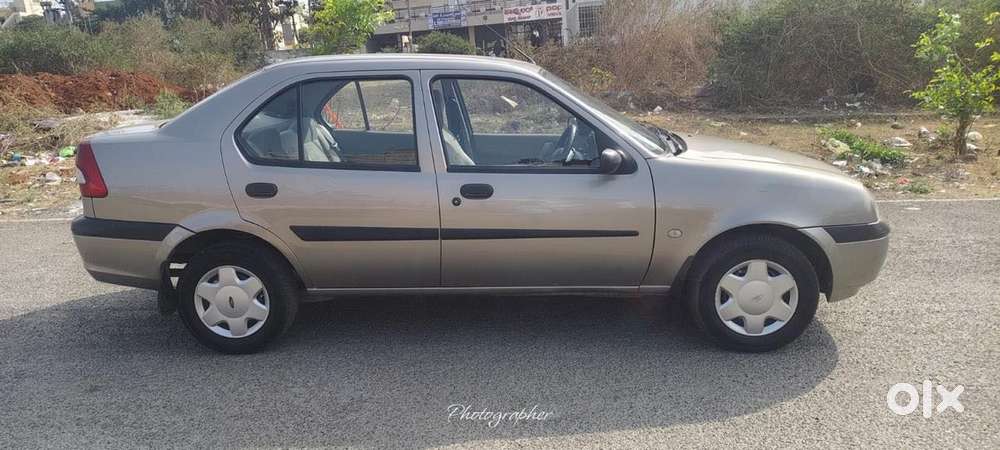 Ford Ikon 1.4 Zxi, 2004, Petrol