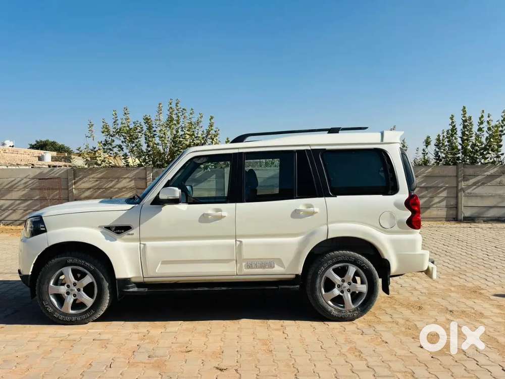 Scorpio S11