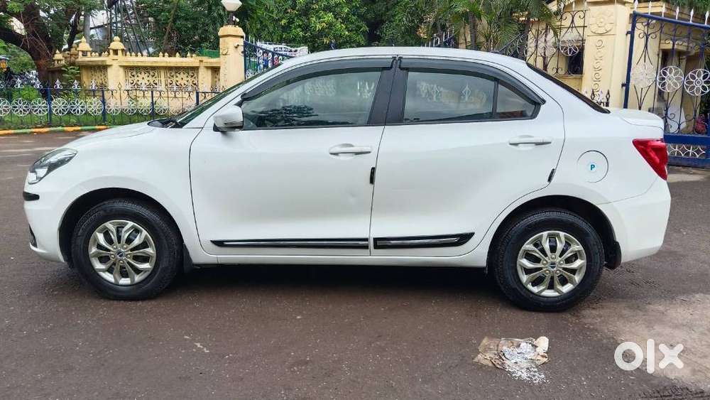 Maruti Suzuki Dzire 1.2 Vxi, 2022, Petrol