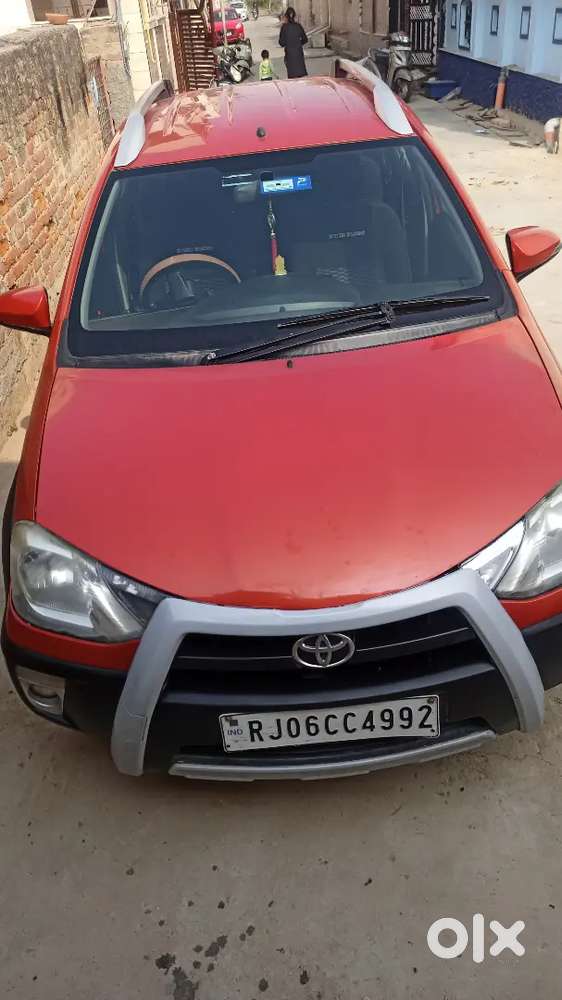Toyota Etios Cross 2016