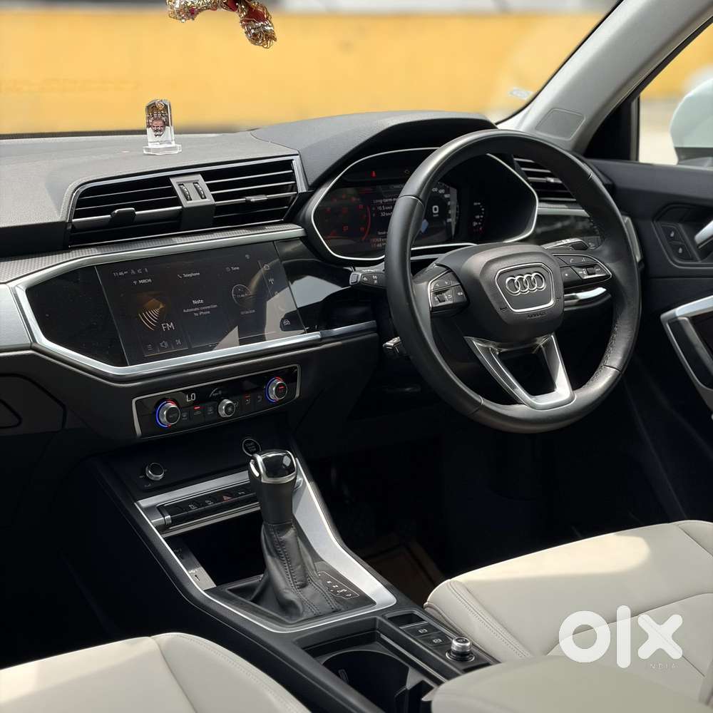 Audi Q3 40 Tfsi Premium Plus, 2025, Petrol
