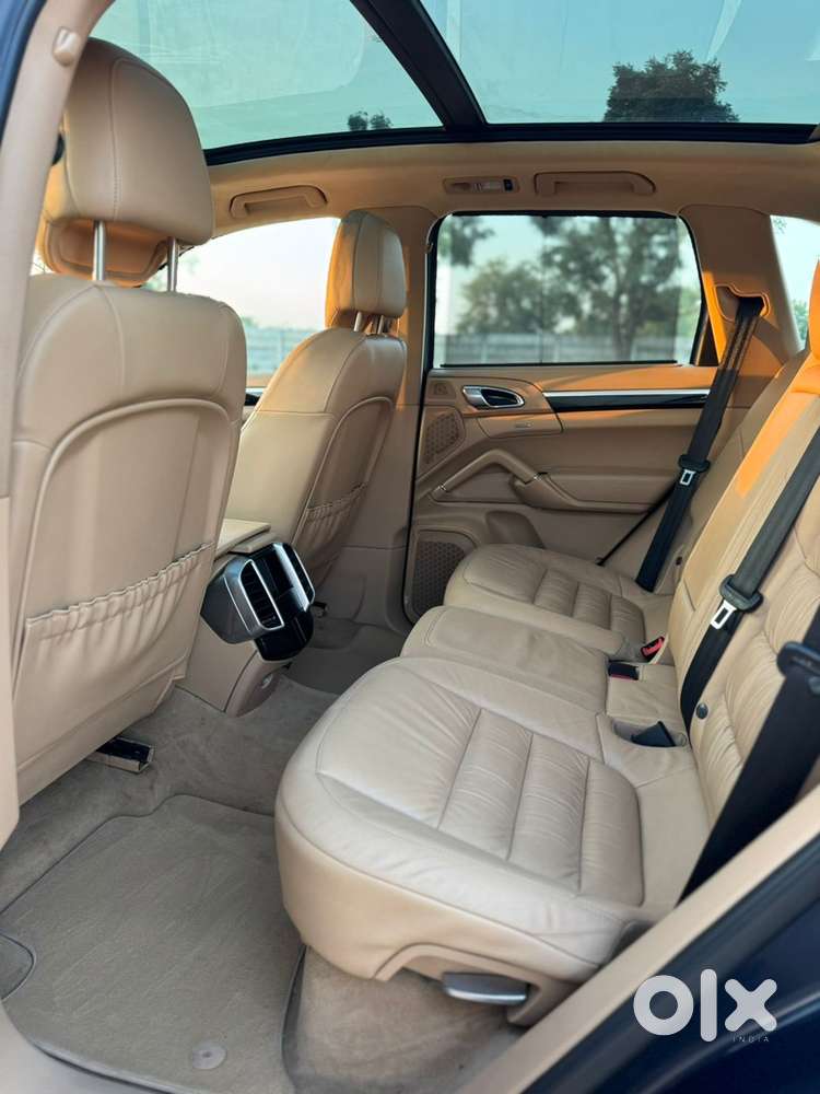 2014 Porsche Cayenne Diesel Automatic