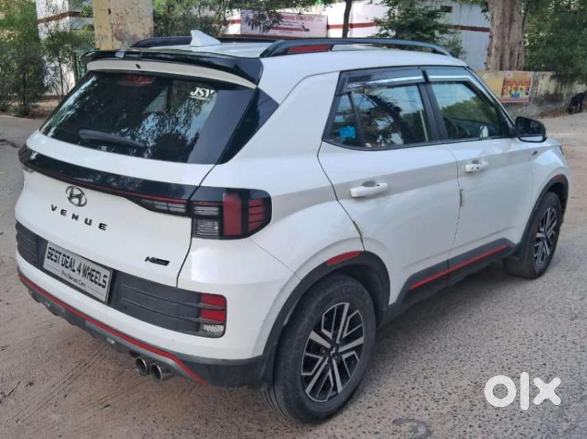 Hyundai Venue N Line N8 Dct Dual Tone, 2022, Petrol