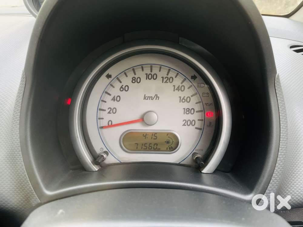 Maruti Suzuki Ritz Vxi, 2013, Petrol
