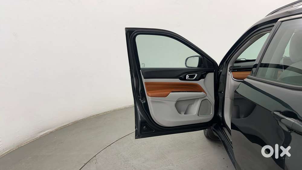 Jeep Compass 1.4 Limited (o) Petrol Dct, 2022, Petrol