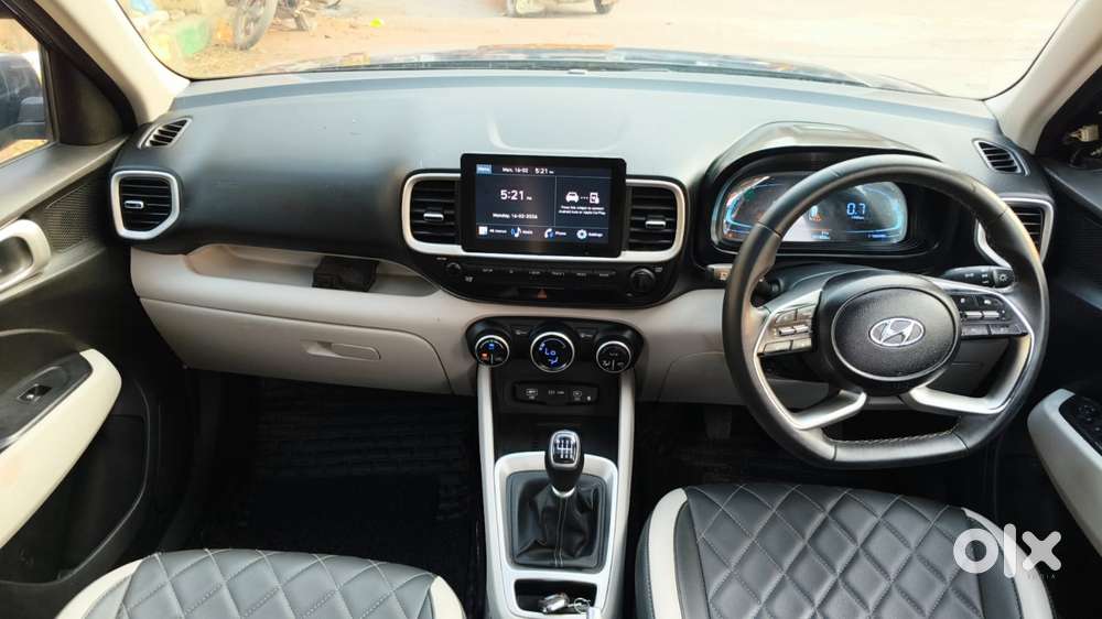 Hyundai Venue Sx Mt, 2022, Diesel