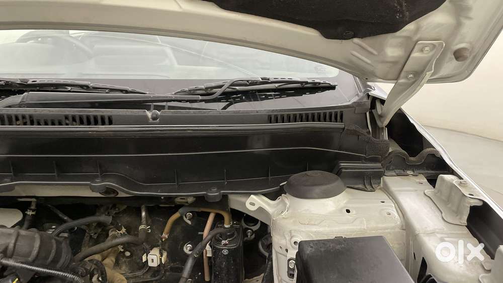 Maruti Suzuki Brezza Vxi At, 2023, Petrol