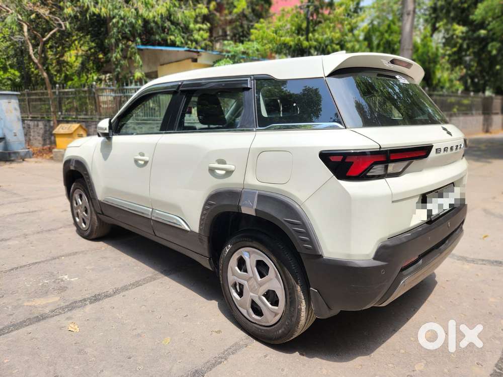 Maruti Suzuki Brezza 1.5 Lxi Smart Hybrid, 2024, Petrol