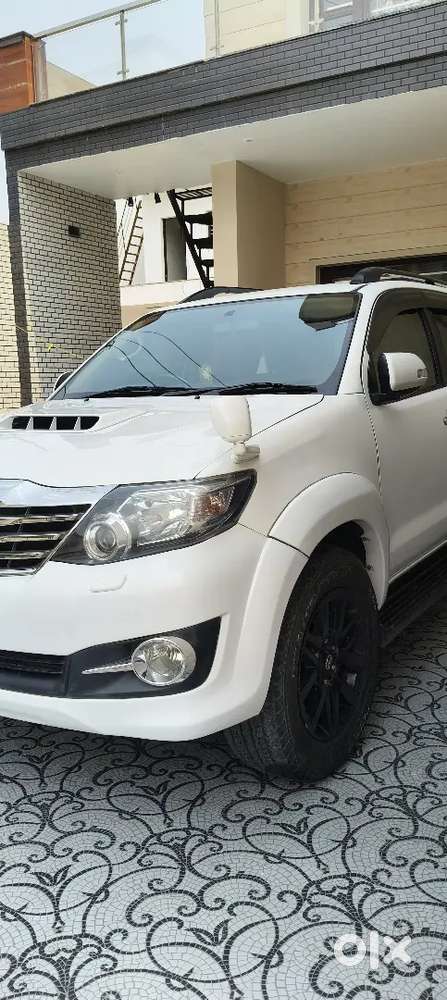 Toyota Fortuner 2014