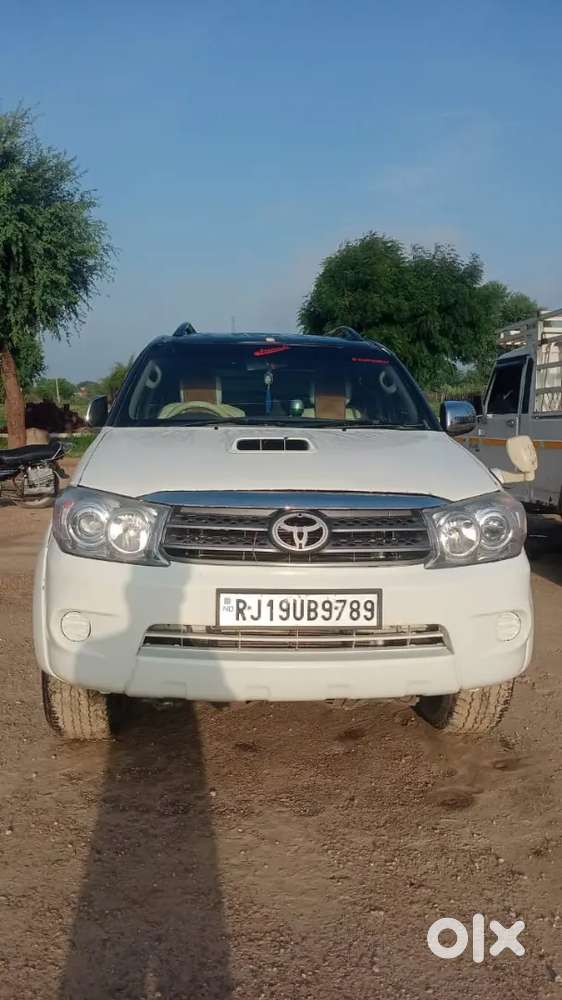 Toyota Fortuner 2010 Diesel