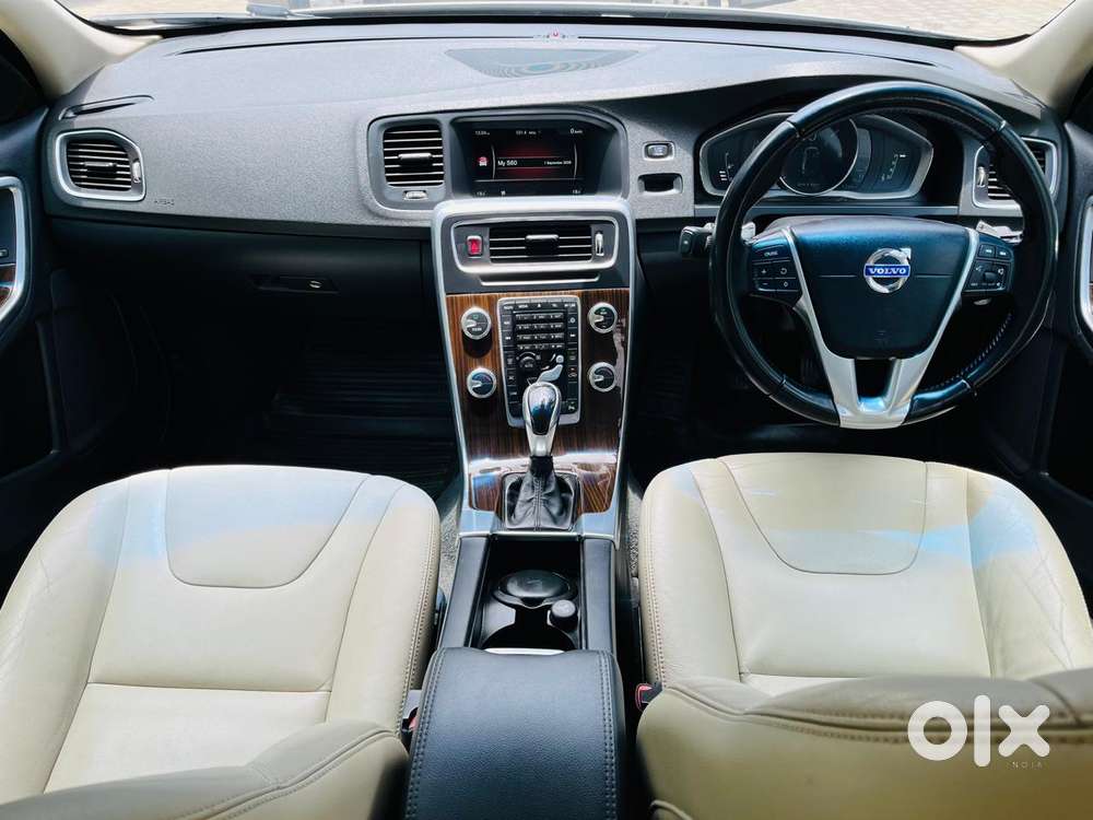 Volvo S60 D5 Inscription, 2015, Diesel